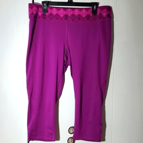 tek gear Pants - Tek Gear- Womens Purple Capri Yoga Leggings Sz.XL